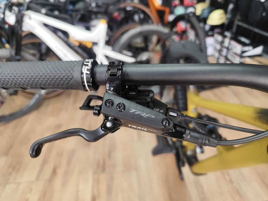 Bicicleta SPECIALIZED Status 2 170  de la 18499 lei la promo 15749 lei