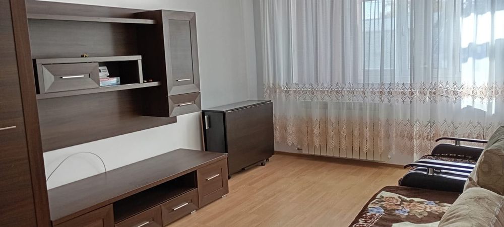 Închiriez apartament 2 camere