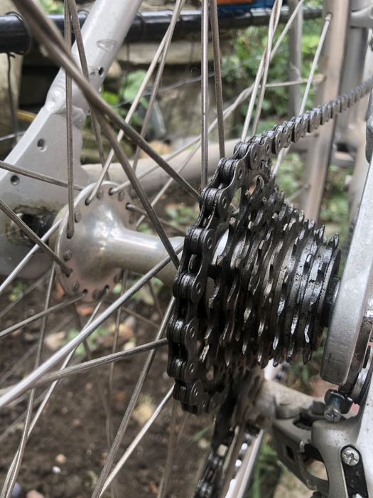 Cursiera . O bicicleta ca noua de magazin.