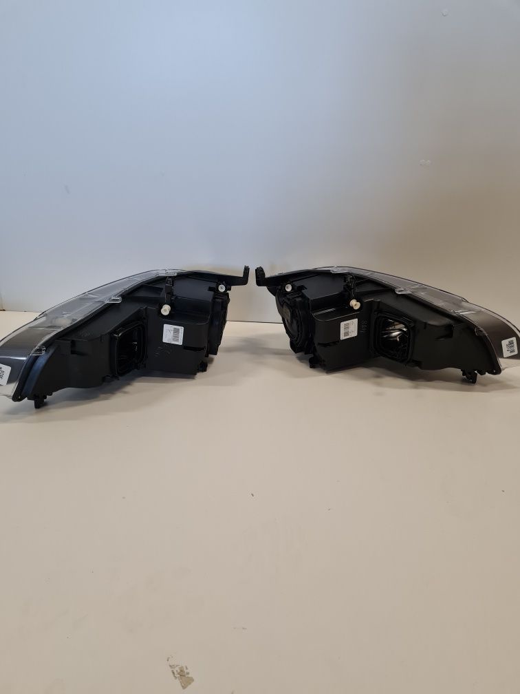 Far stânga bi-xenon  Bmw x5 E70 / an - 2008-2012 Magneti Marelli