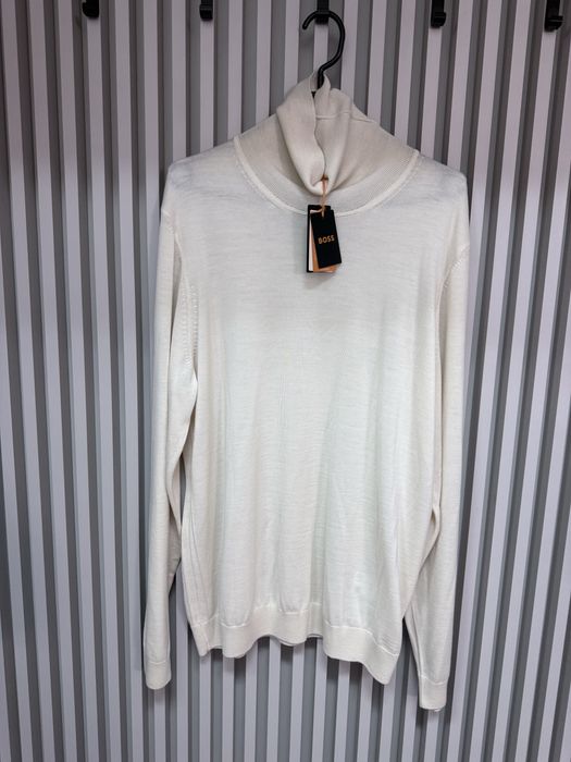 Bluza Boss originala noua cu eticheta