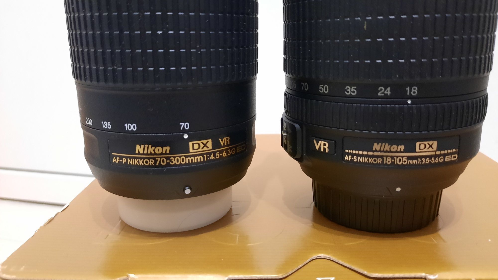 Vand aparat foto Nikon D5300 +obiectiv+blitz