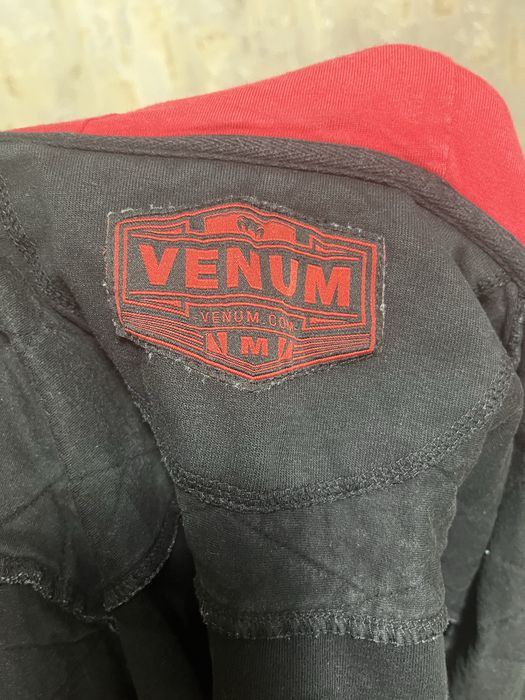 Суичър Venum