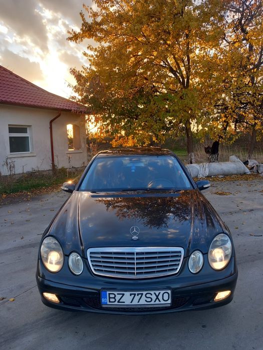 Mercedes E 2.2 DIESEL 6 Trepte manual Navigație trapa electrica