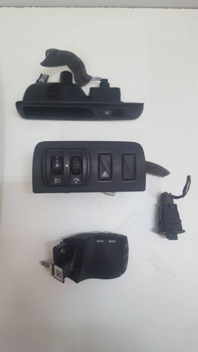 Consola butoane geam comenzi cd-player media lumini Renault Megane 3