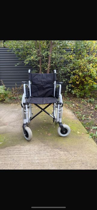 Scaun cu rotile stare impecabila