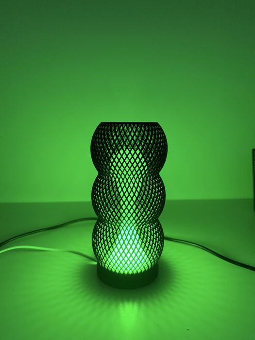 Lampă decorativă RGB printată 3D – design modern și lumină ambientală