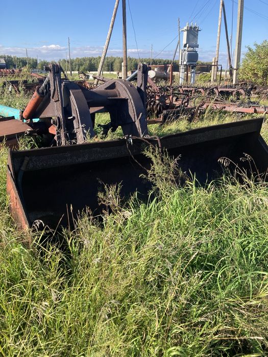 Фронтальный погрузчик