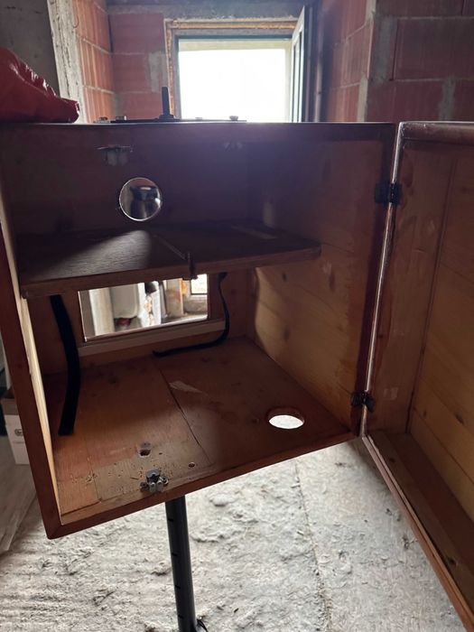 Carcasa Lemn Cabina Foto + Trepiezi Metalici