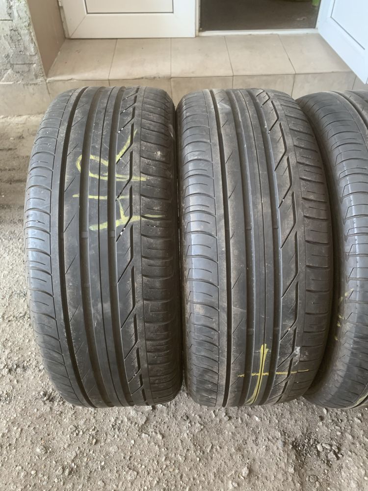 225/50/18  marca Bridgestone