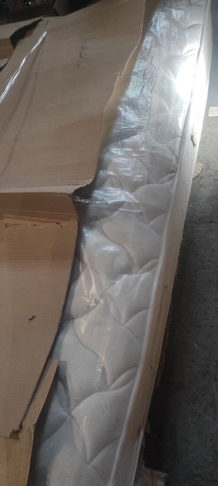 Продам матрас б/у