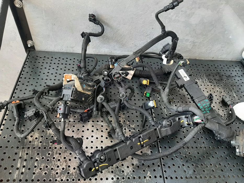 instalatie electrica motor hn05 1.2 b peugeot  208  9835176080