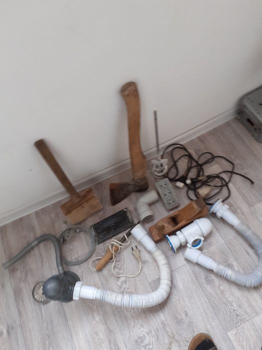 Инструменты  б/у  в  хорошем  состояниии