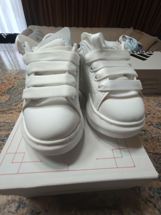 Adidași Alexander McQueen mărimea 22