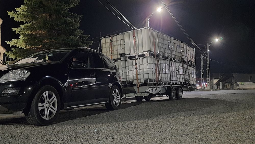 Bidoane, bazine, IBC, container, rezervoare curate de 1000 litrii