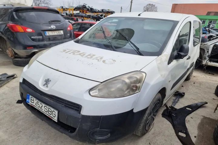 cutie de viteze manuala 5+1 trepte supapa egr racitor gaze clapeta de acceleratie kit pornire Peugeot Partner 2 motor 1.6hdi  9HN dezmembrez turbina injector