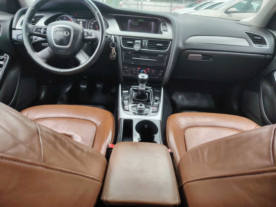 Audi A4 Kombi 2012 – Eleganță și confort Rate Auto