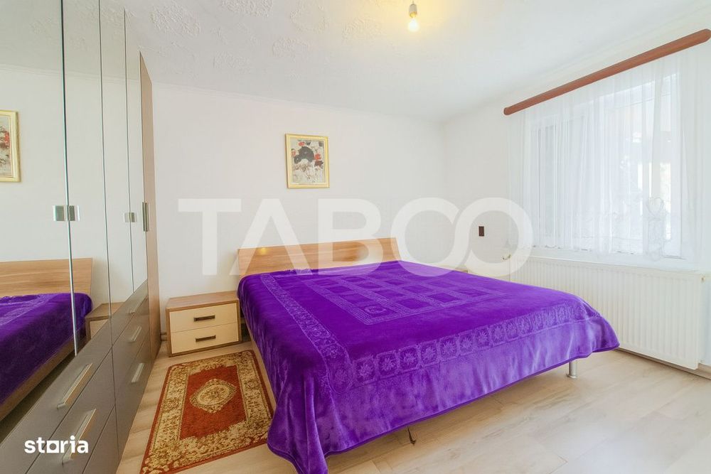 Strada Parului -  Casa de vanzare cu 3 camere Cartier Marmelada