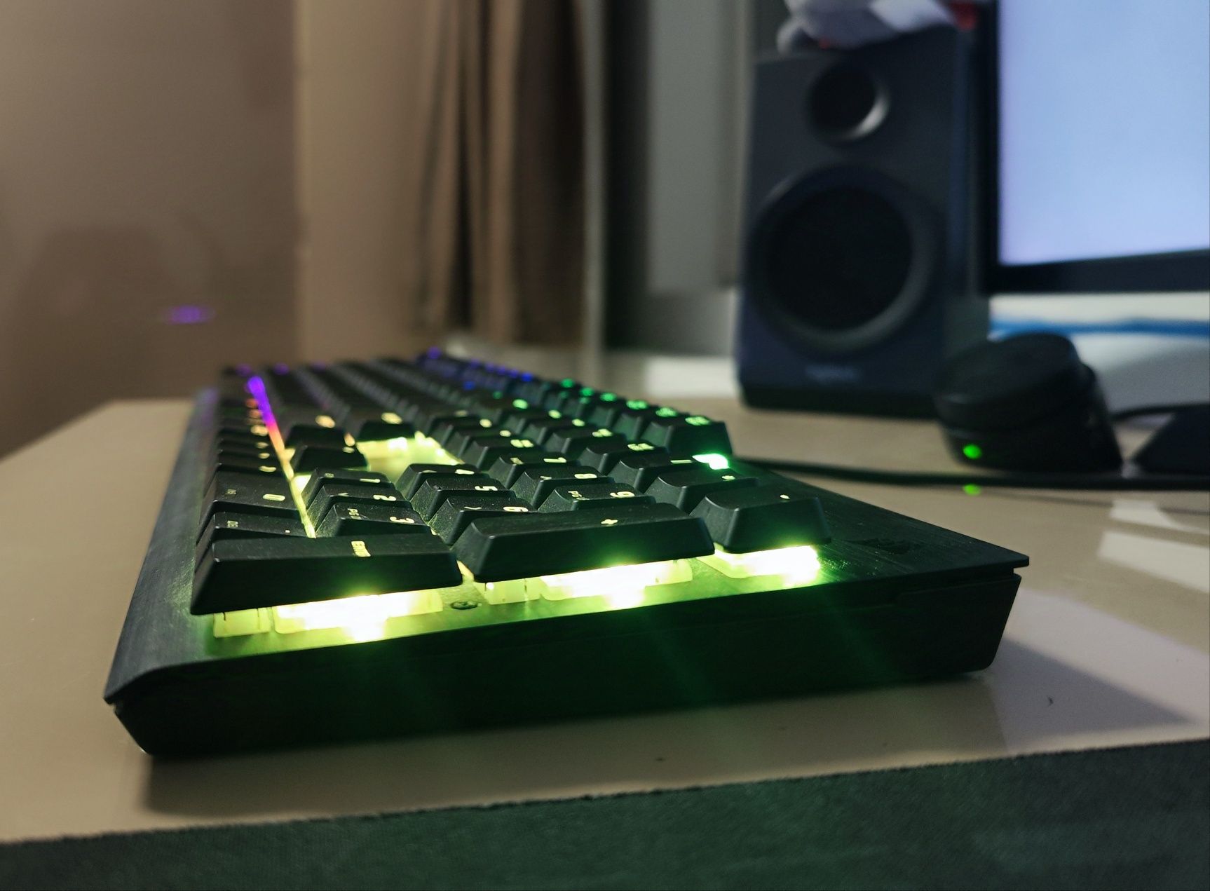 Vând Tastatura Corsair K60 Pro Low Profile