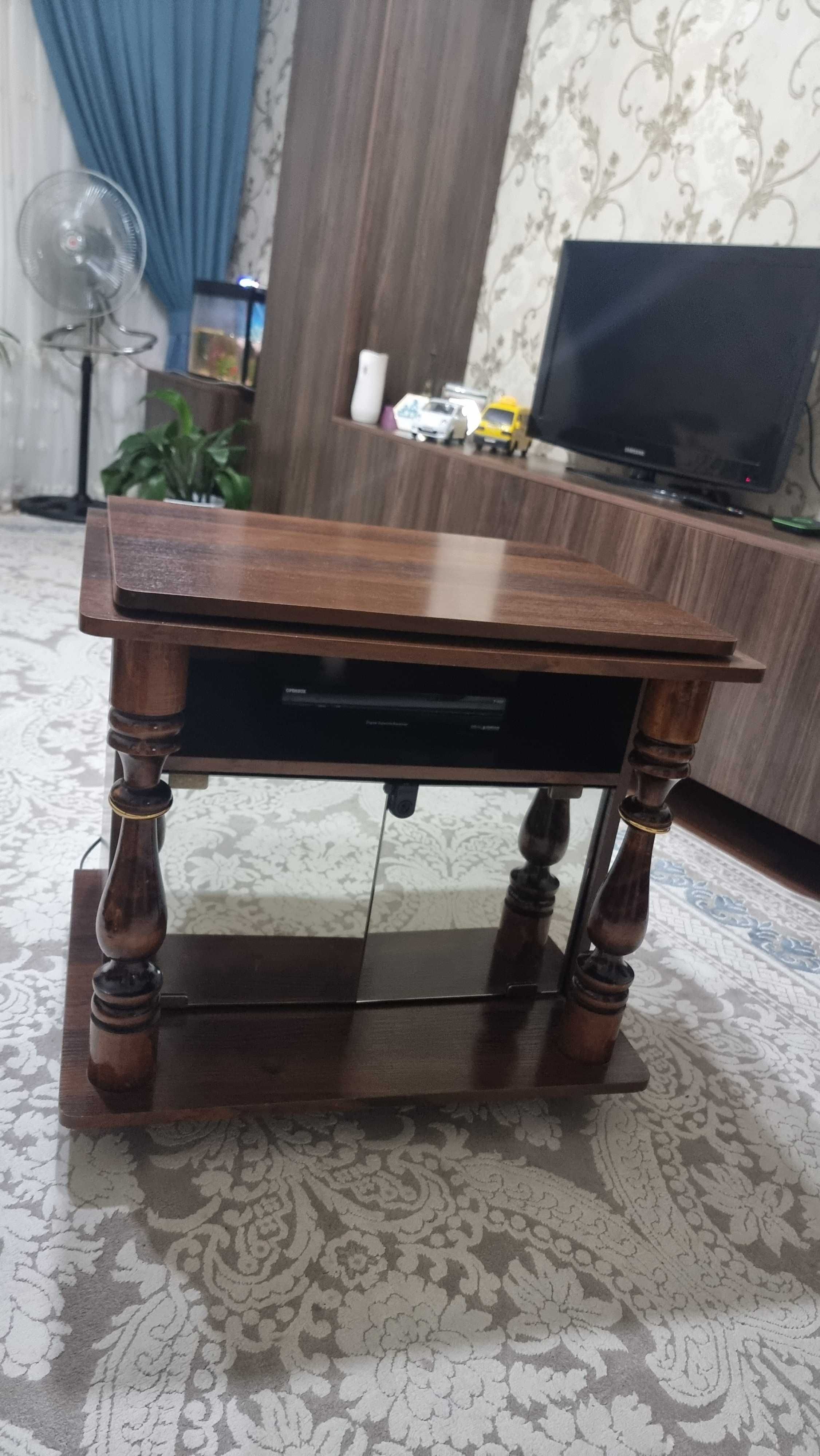 Подставка для телевизора