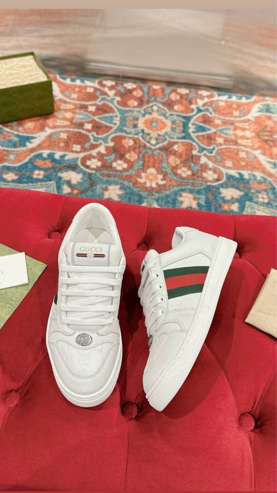 Женские кроссовки Gucci