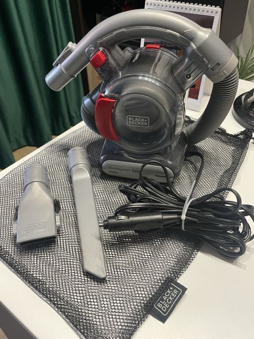 Aspirator auto BLACK & DECKER