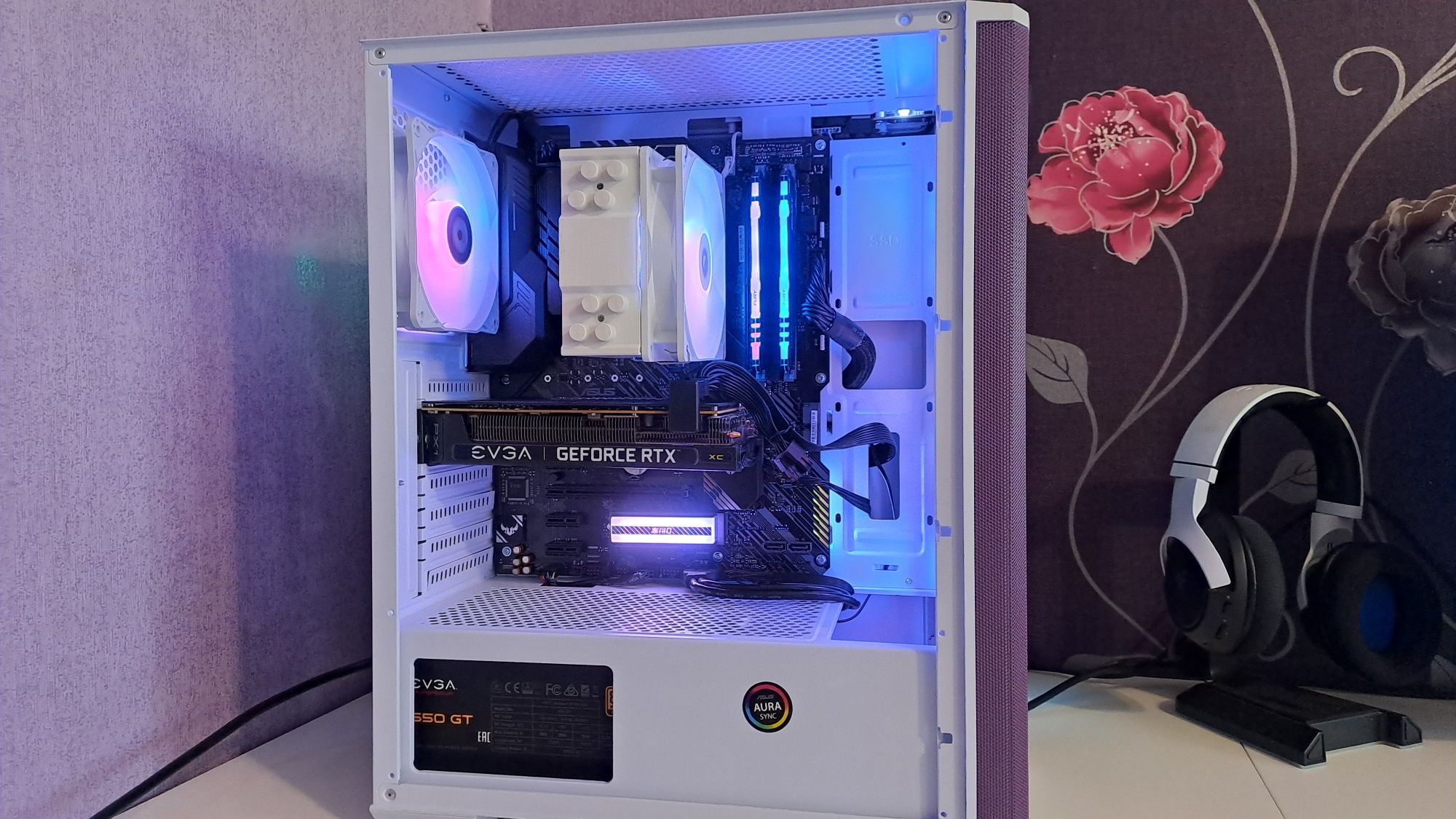 Геймърско PC ryzen 5 5600x, rtx 3060, 1tb m2, 16 ram,full rgb white