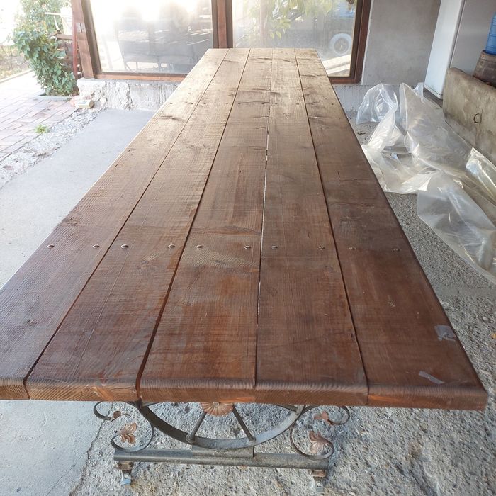 Masa de 4 metri de vanzare