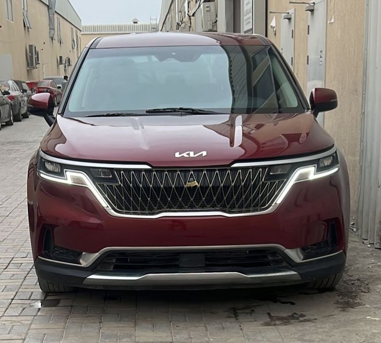 Продам Kia Carnival