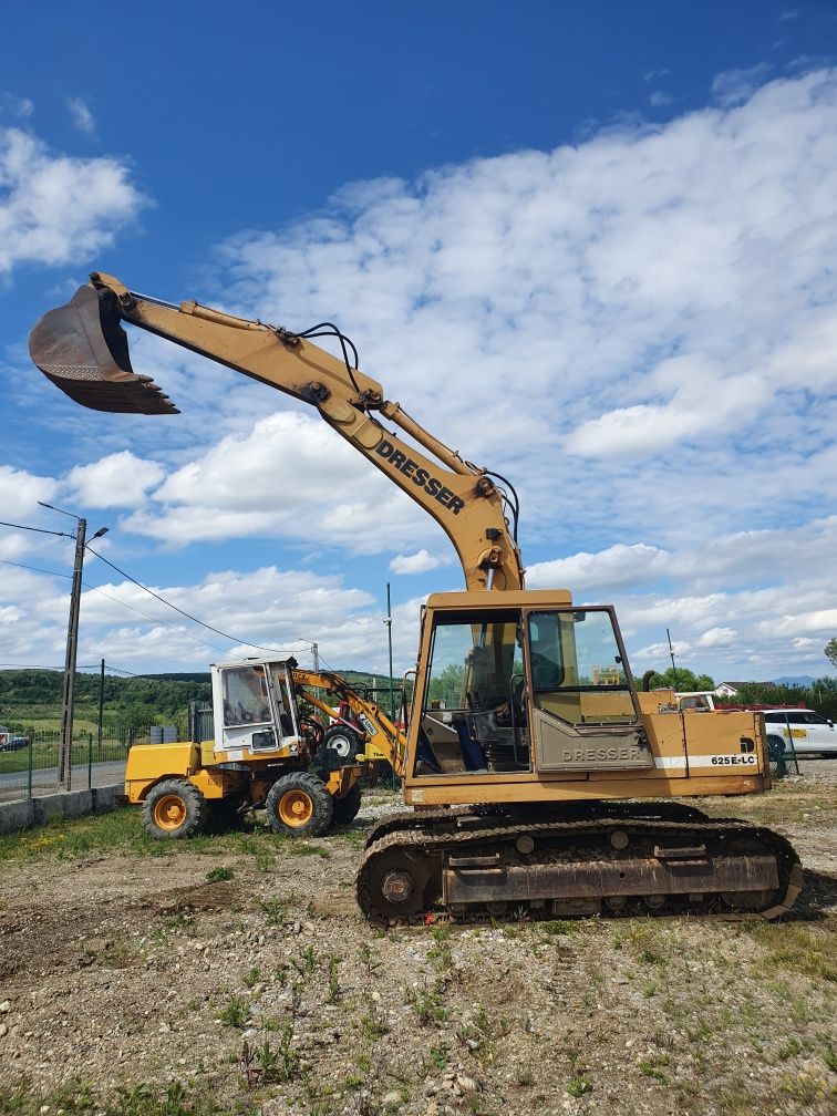 Excavator 15 t. Comenzi Joistik. Cilindri Noi, Schimb Terenuri= 10700€