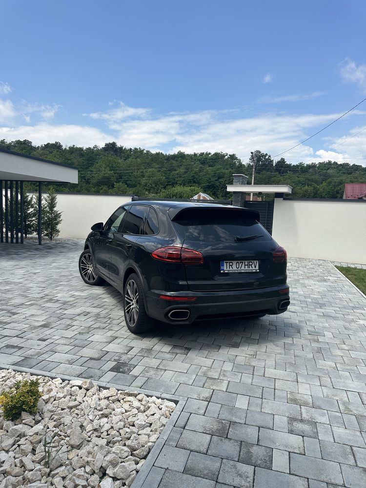 Porsche cayenne