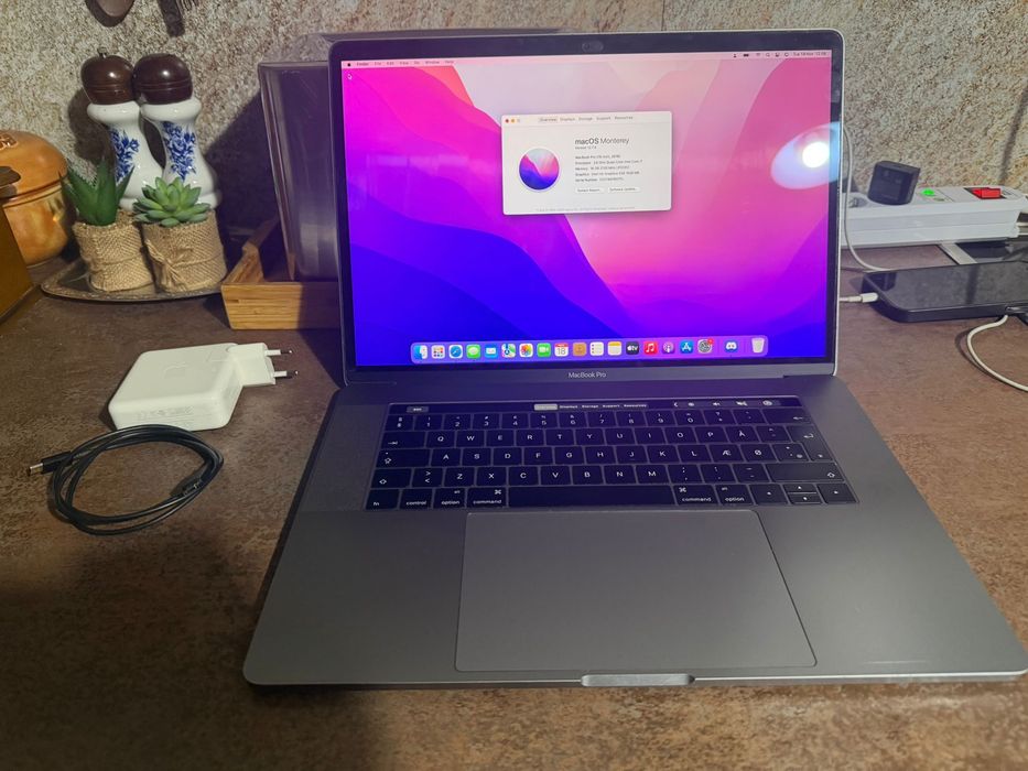 Vand macbook pro touchbar