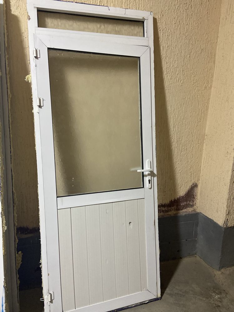 Akfa 5 ta eshik xolati orta