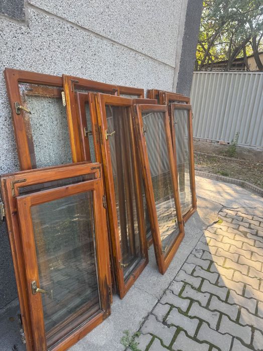 Деревянные окна срочно . Самовывоз . Бесплатно