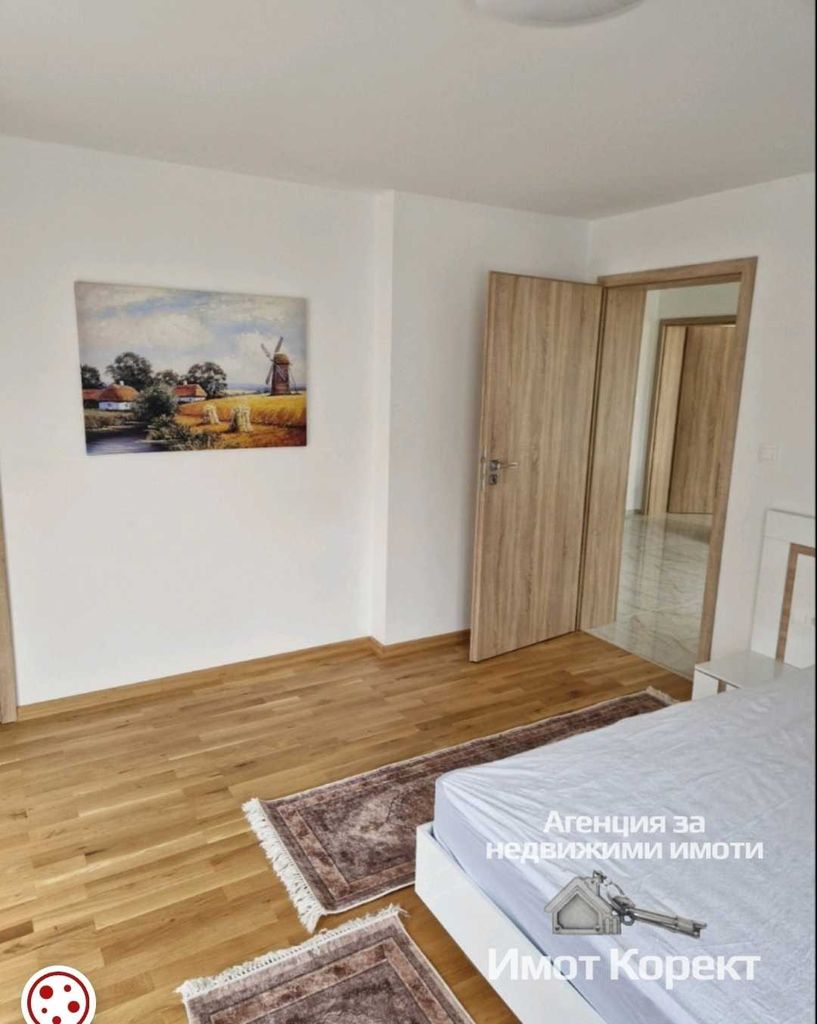 Дава се под наем Четиристаен апартамент в Асеновград - 120 кв.м за 510 € - Снимка #2