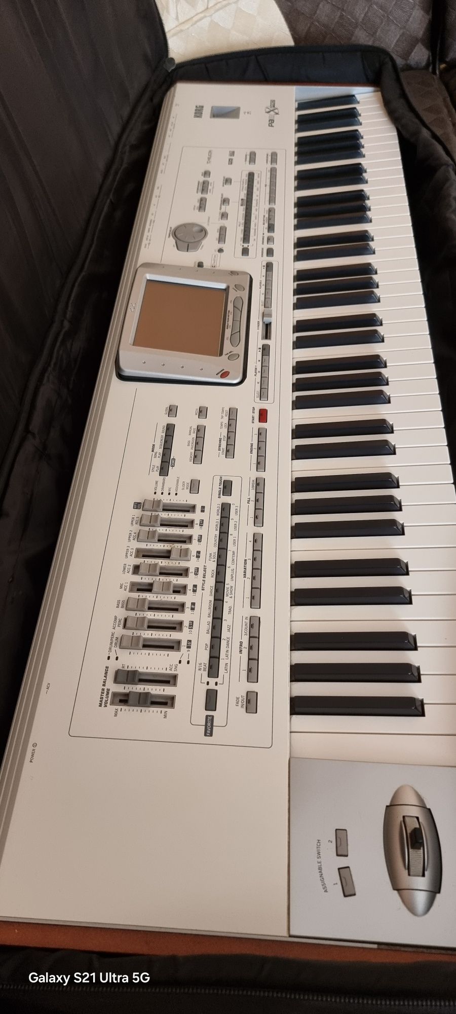 Vând korg pa2x în stare buna de funcționare