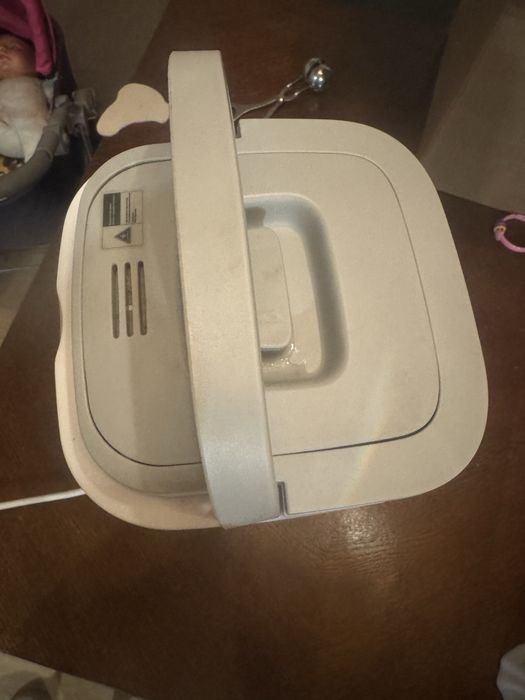 Aparat multifunctional pentru preparerea formulei de lapte praf