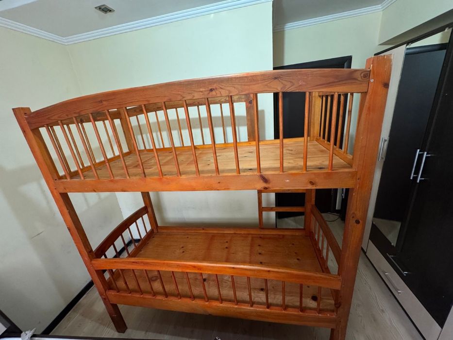 Продам кровать детскую