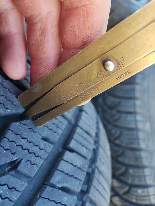 195/50/15 Toyo Winter