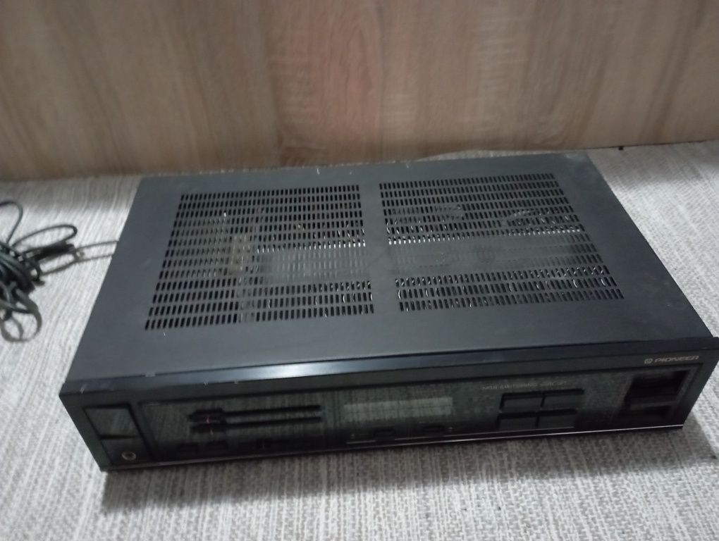Amplificator Pioneer SA_770. Pret 300ron