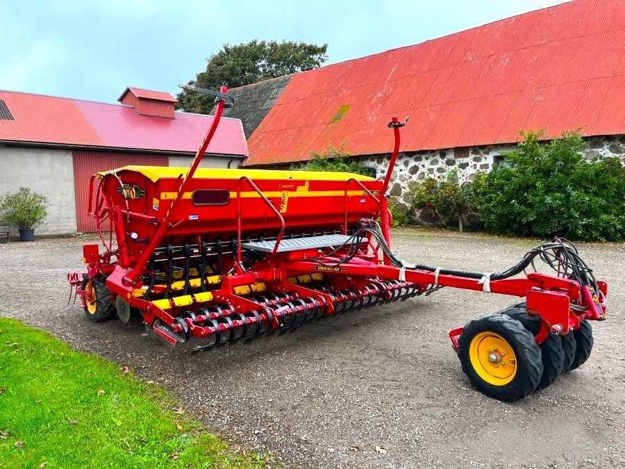 Semanatoare Vaderstad Rapid 400 C fertilizare cu discuri an 2018 Kuhn
