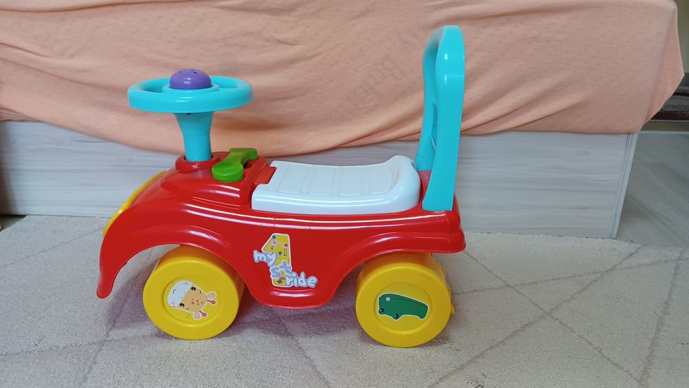 Детска кола за малки деца