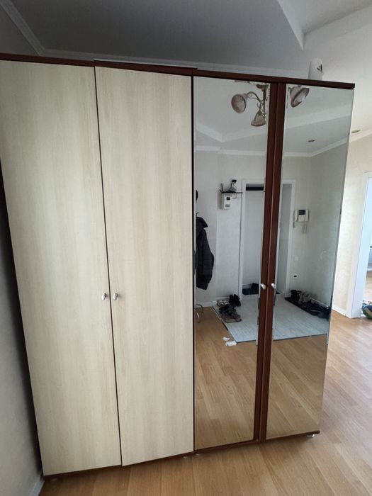 Продам шкаф 2 штуки