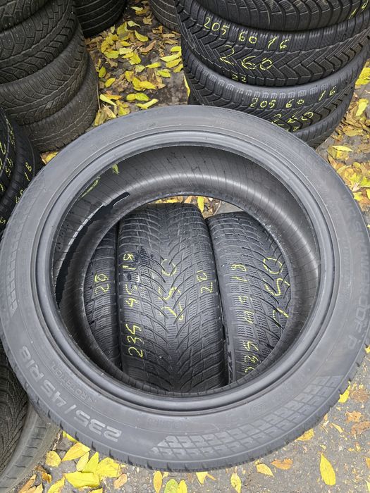 Anvelope Nokian 235/45/18 iarna