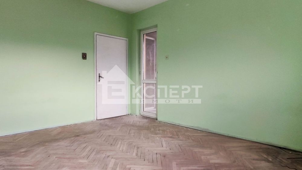 Продава се Тристаен апартамент в Пловдив, Христо Смирненски - 129 кв.м за 1202 €/кв.м - Снимка #6