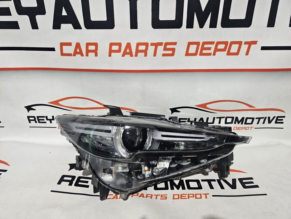 Far dreapta led Mazda CX5 CX-5 dupa 2017 cod KB8N-51-030K