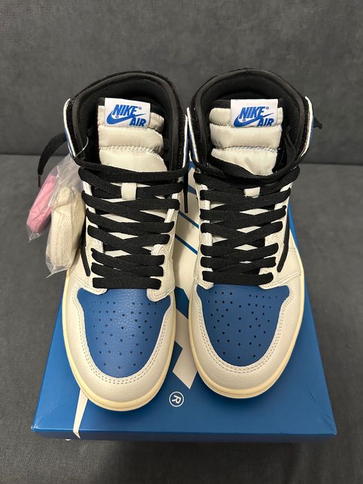 JORDAN
x Travis Scott Air Jordan 1 High SP "Fragment"