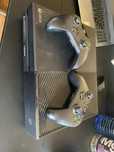 Vand Xbox One + Jocuri