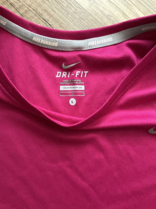 Оригинална блуза на Nike