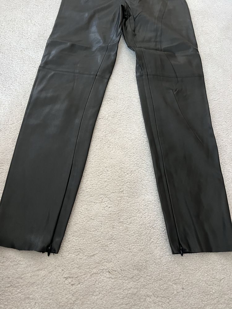 Кожен панталон Zara